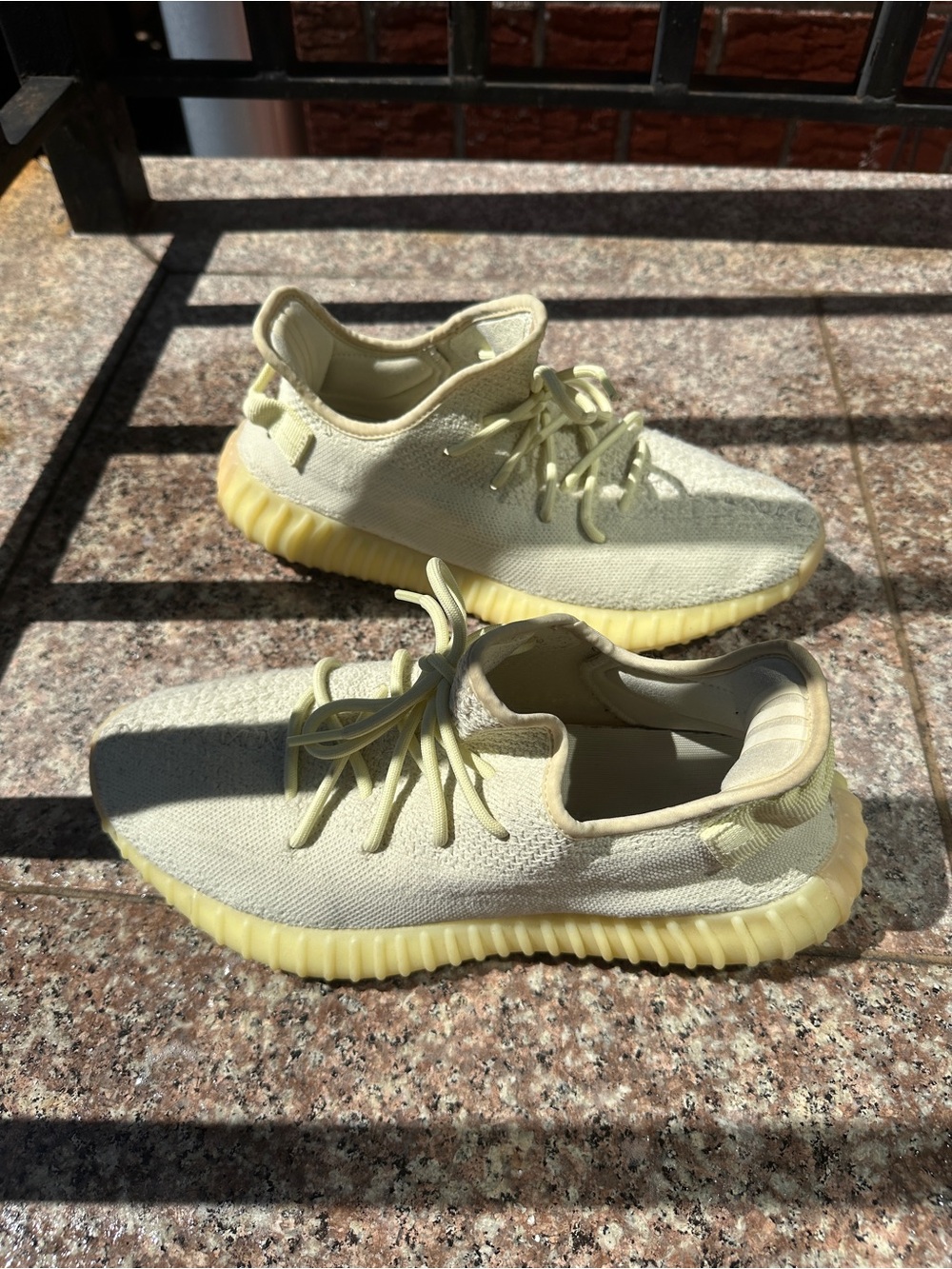 Adidas Yeezy Boost 350 V2 Cream